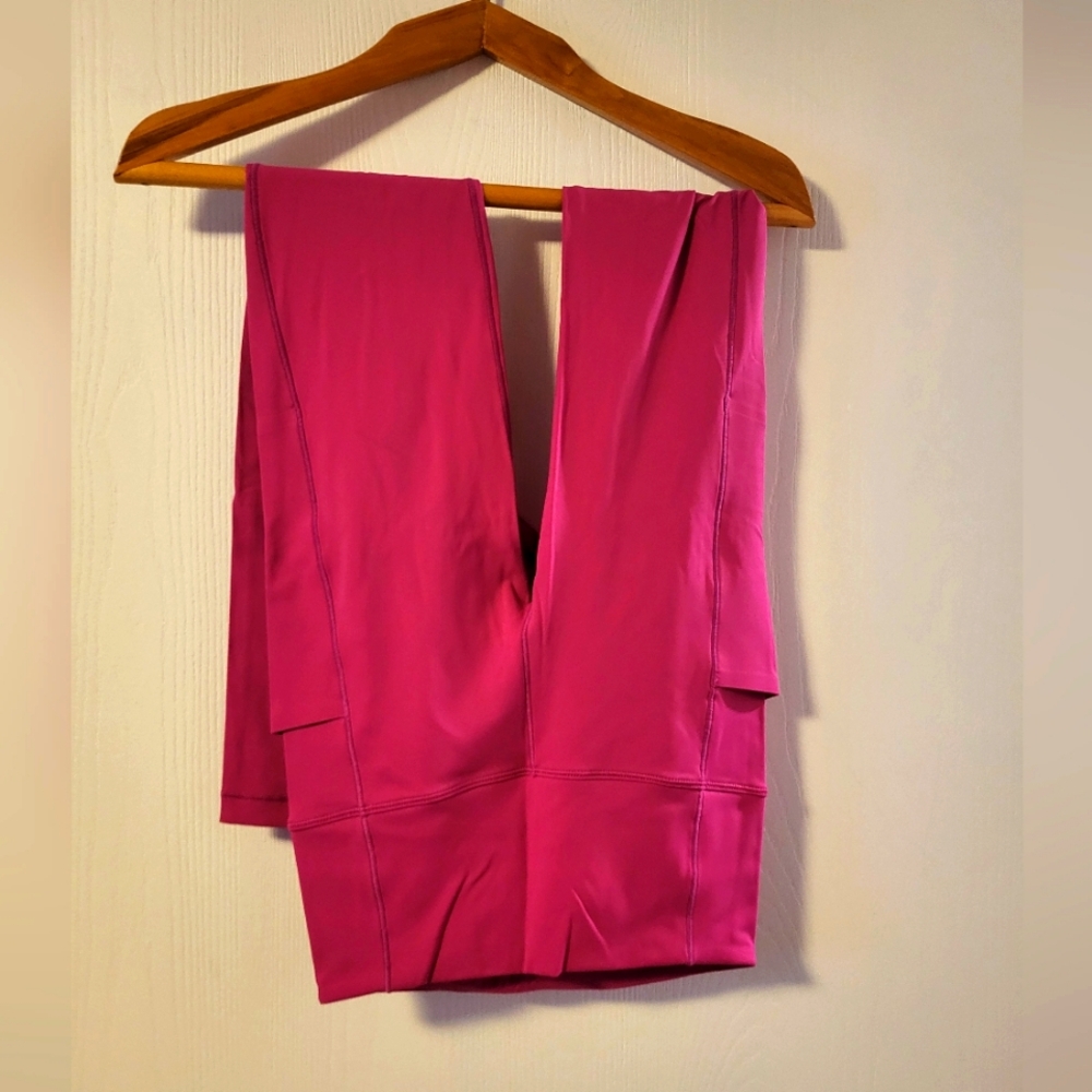 Arc'teryx essent leggings fuschia